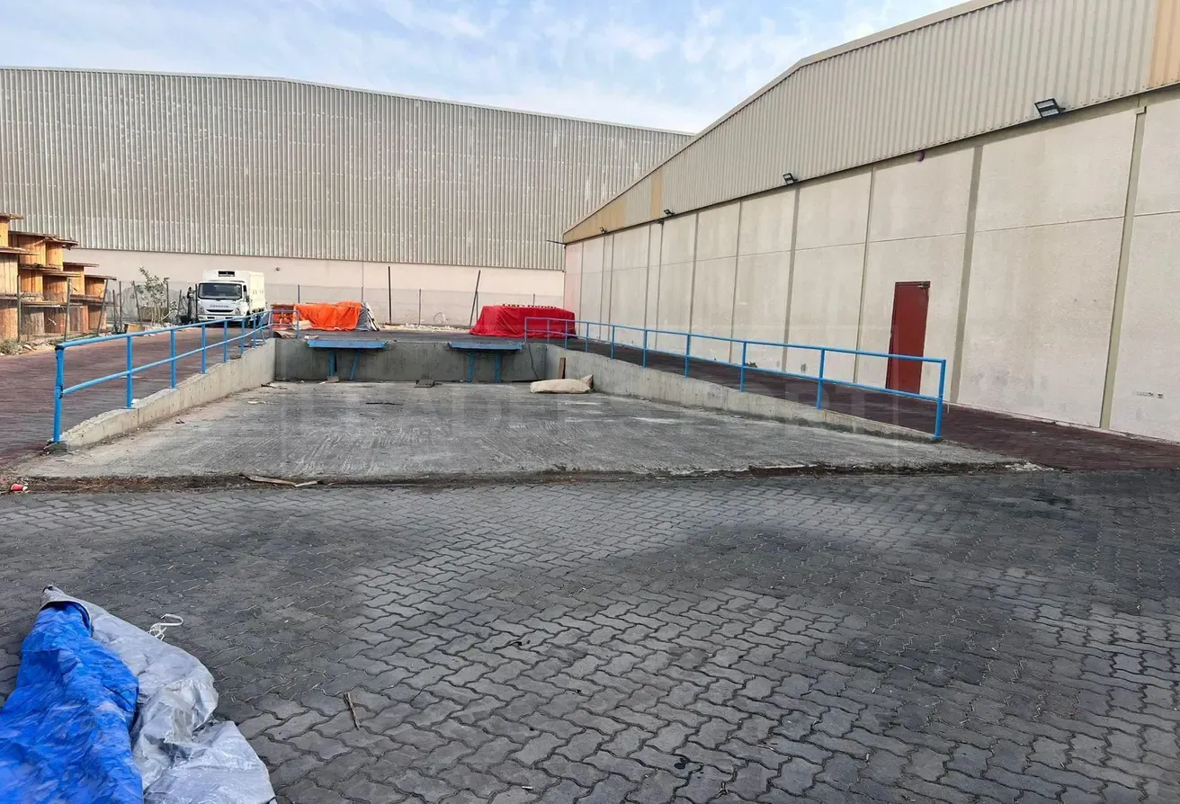Warehouse for Sale | JAFZA North | Ready to Move