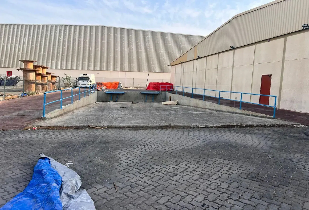 Warehouse for Sale | JAFZA North | Ready to Move