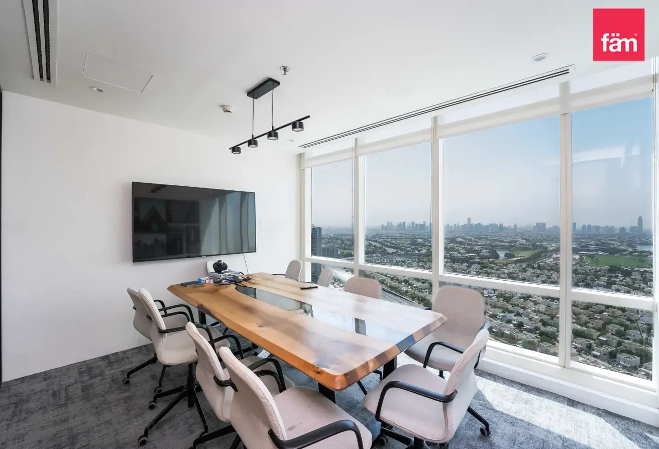 Luxury Fitout | Half Floor | Community Specialist
