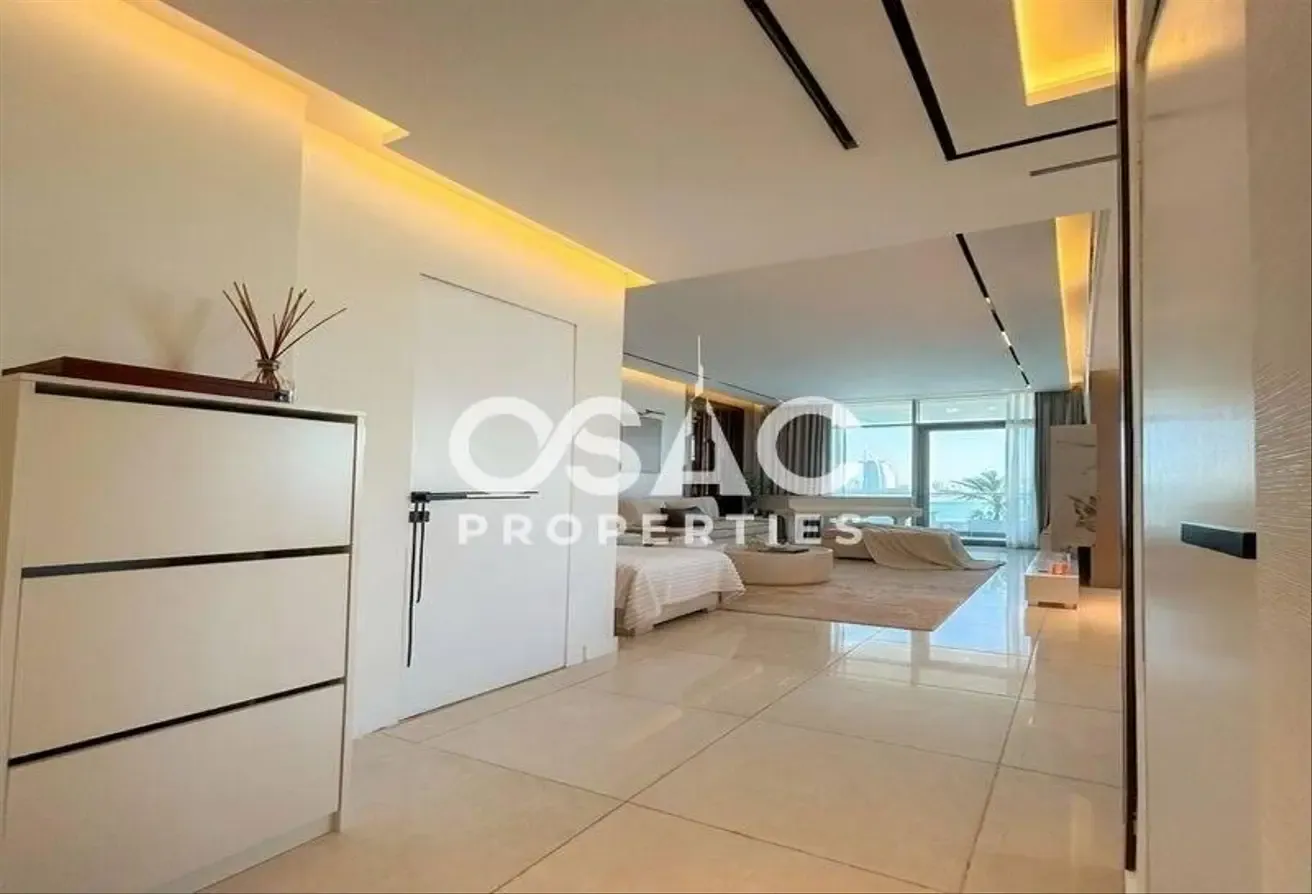 Penthouse | Largest Layout | Luxury Furnished