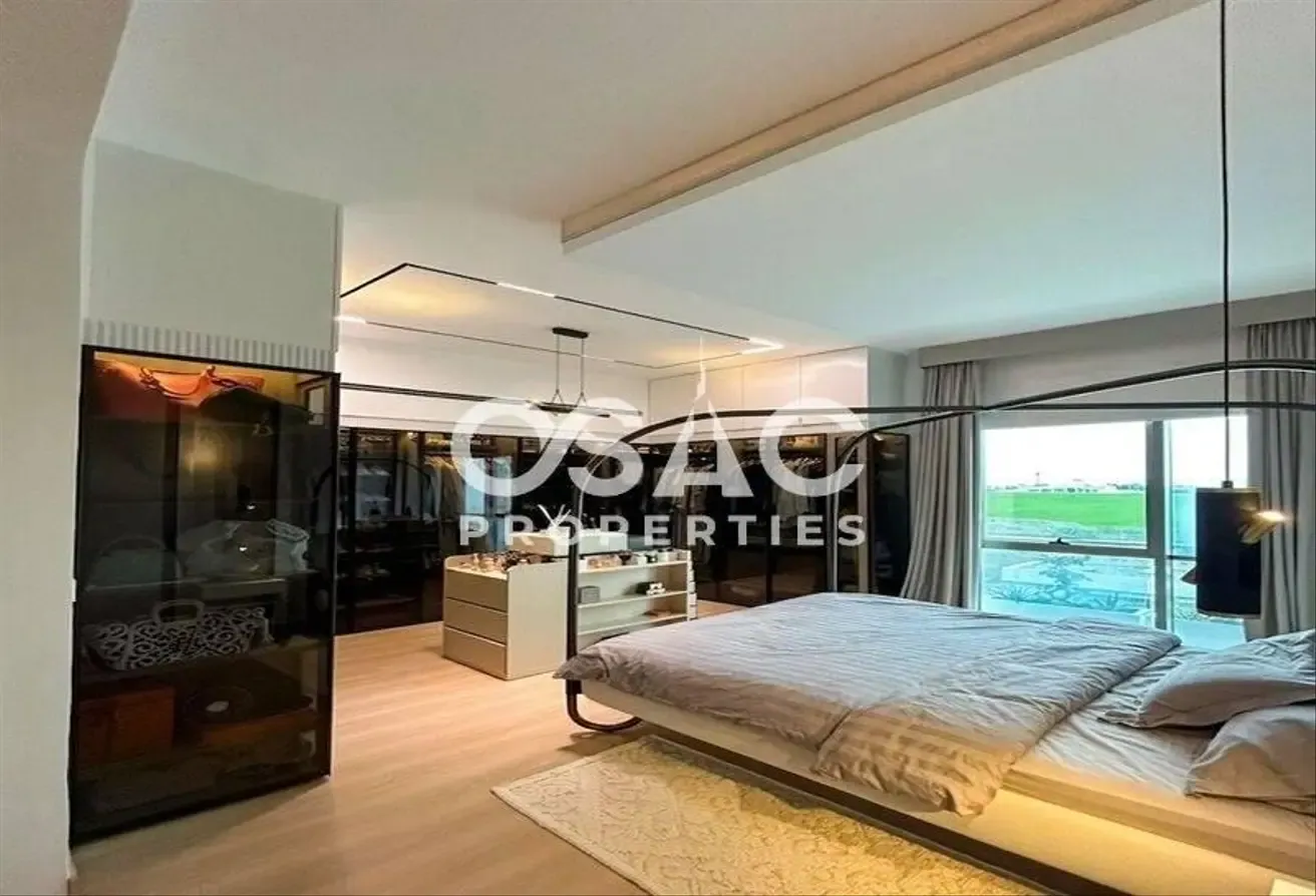 Penthouse | Largest Layout | Luxury Furnished