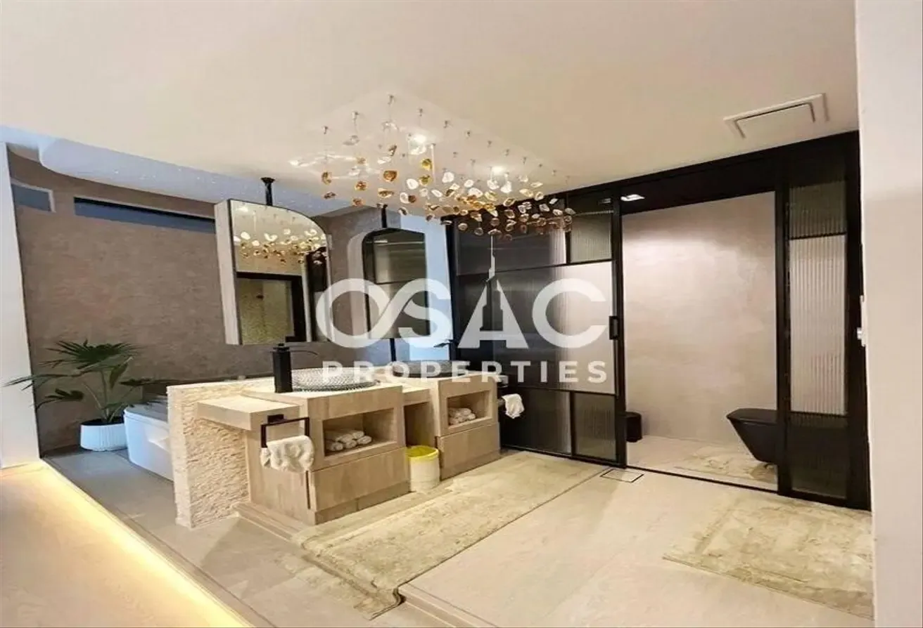 Penthouse | Largest Layout | Luxury Furnished
