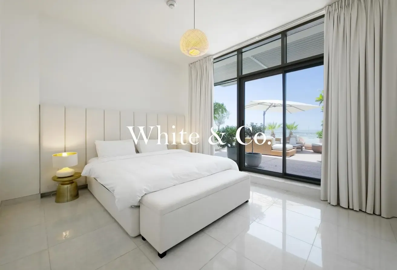 Upgraded Penthouse | Furnished | 2 Parking