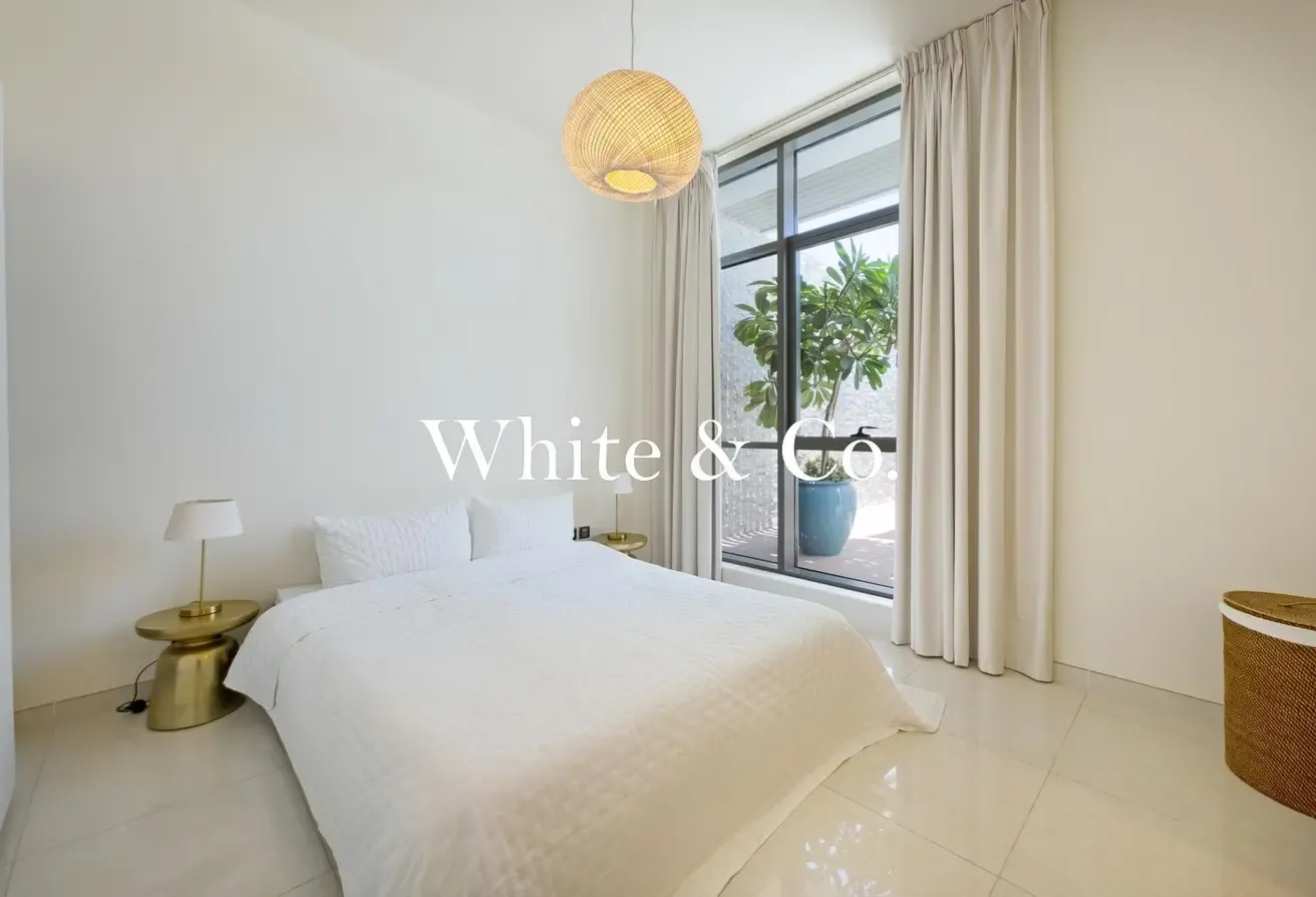 Upgraded Penthouse | Furnished | 2 Parking