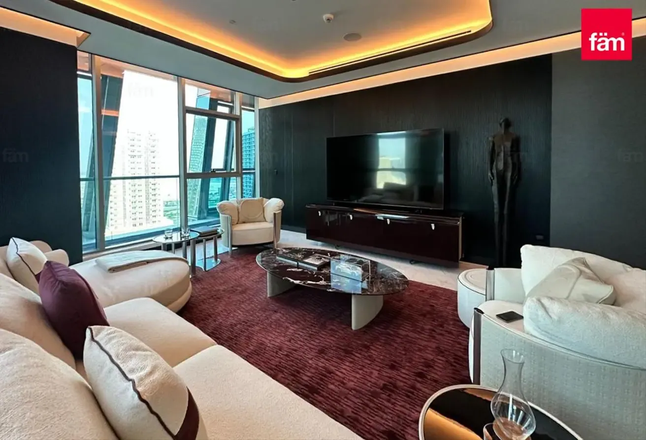 2br Luxury Residence | Canal View