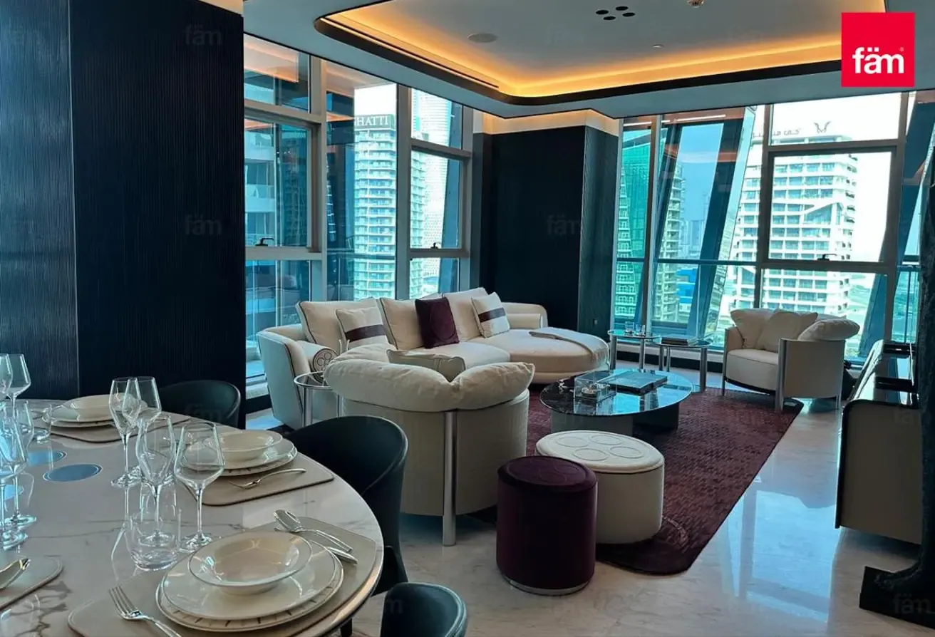 2br Luxury Residence | Canal View