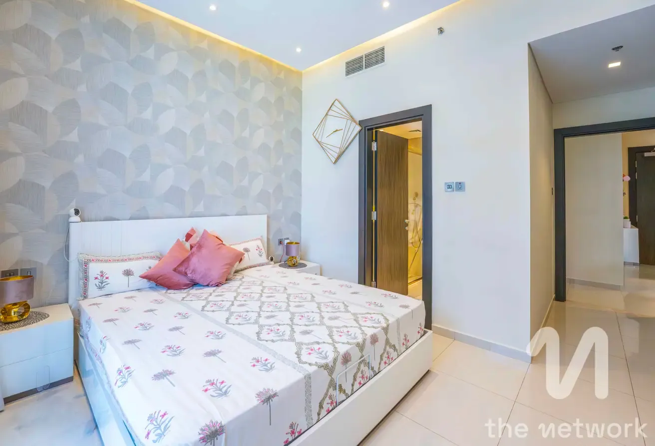 Golf Course View | Upgraded | Vacant