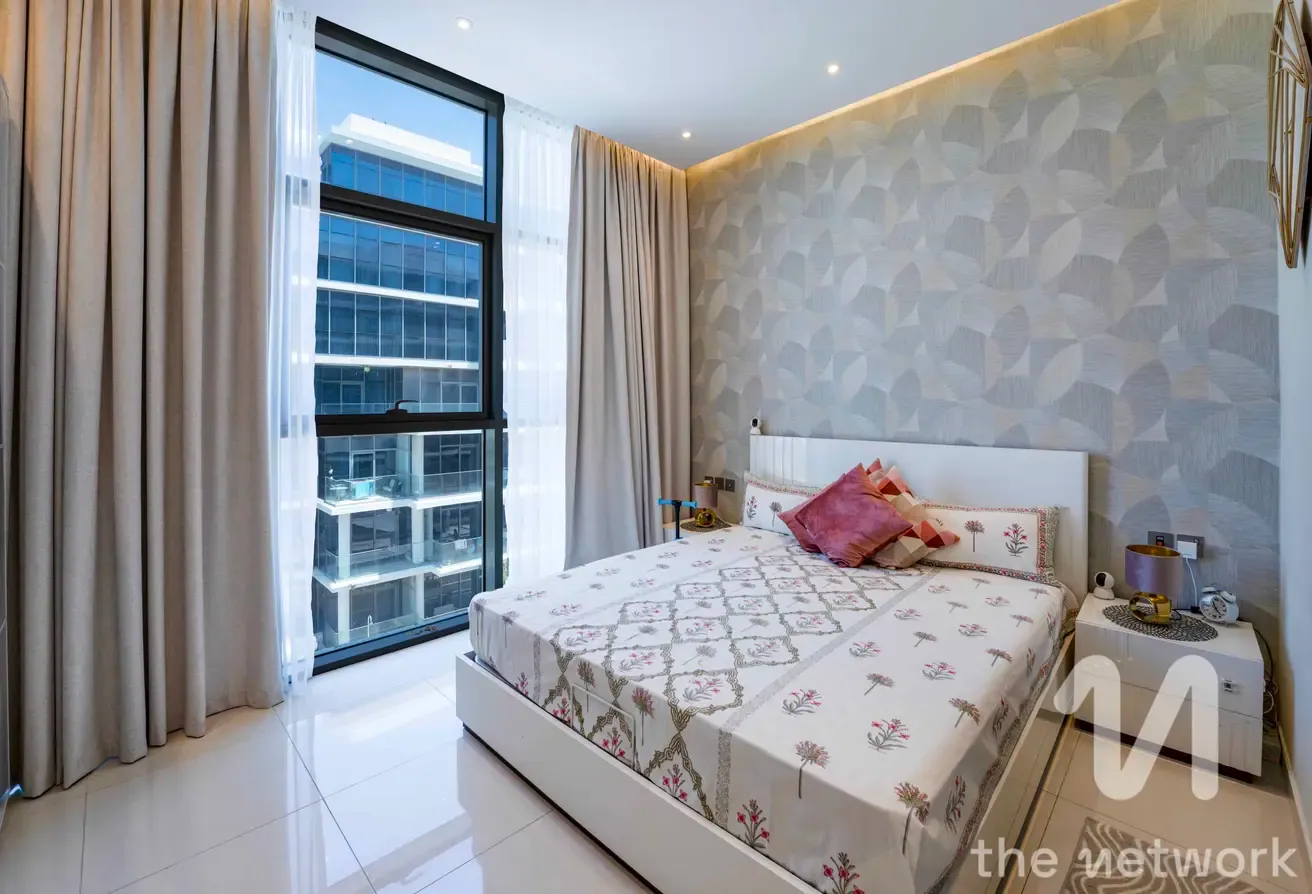 Golf Course View | Upgraded | Vacant
