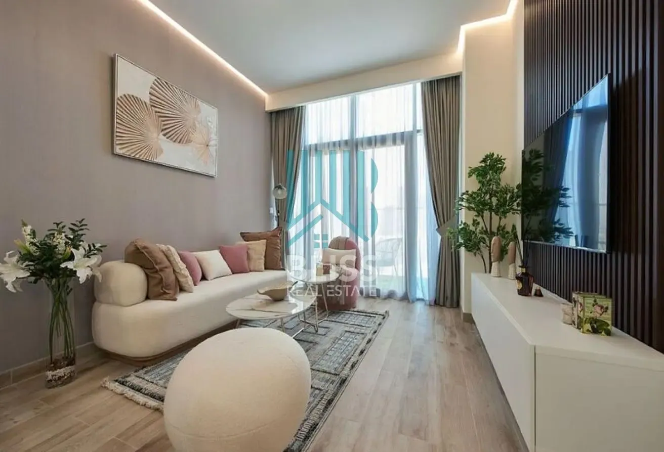 Close To Circle Mall/Payment Plan |