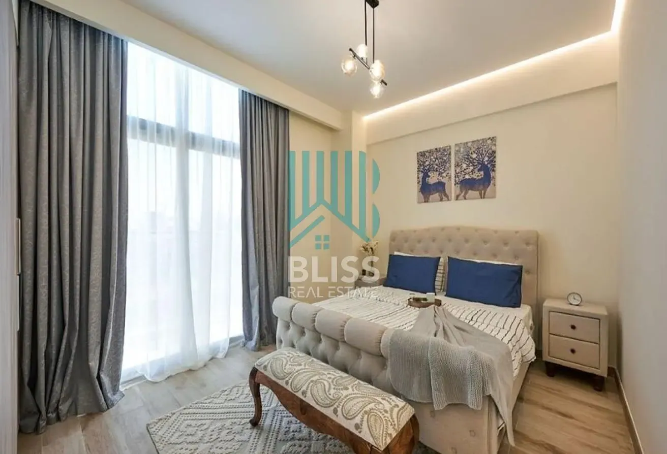 Close To Circle Mall/Payment Plan |