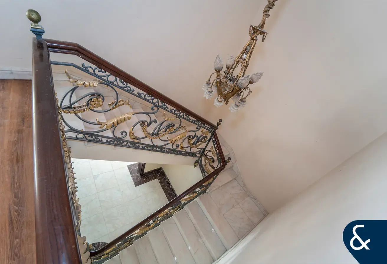 Vacant Townhouse | Amazing Location | GCMC