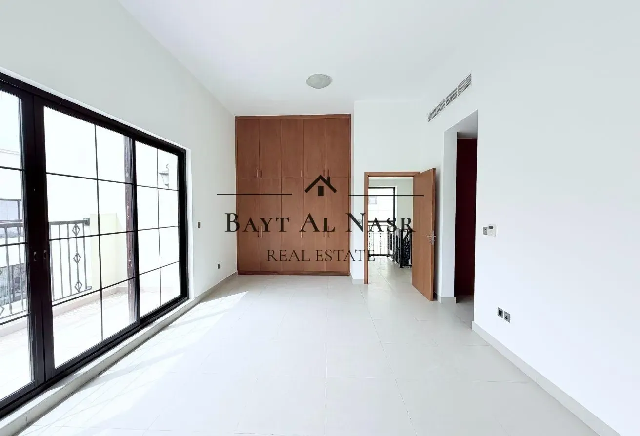 Only GCC Nationals | Close to the Mall  | VOT |