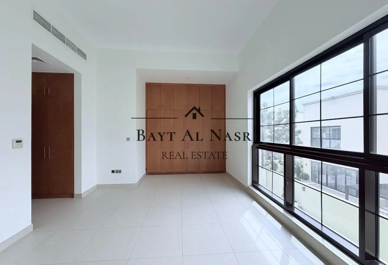 Only GCC Nationals | Close to the Mall  | VOT |