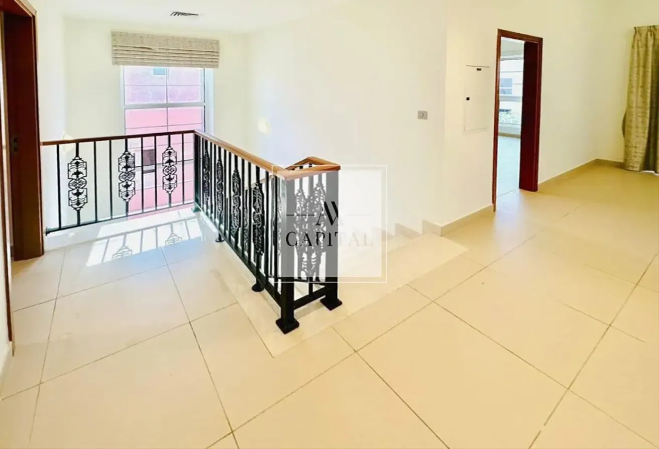 Back to Back | Rented | Middle Unit
