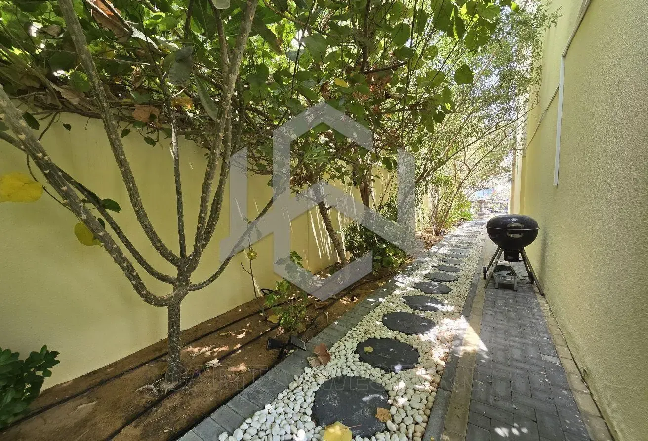Spacious 4BR Villa | Unfurnished | Private Garden