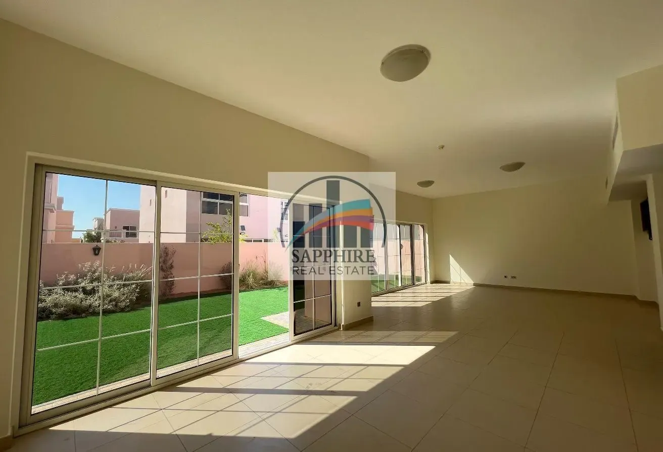 Enjoy Shopping Nearby || VOT | Multiple Villas