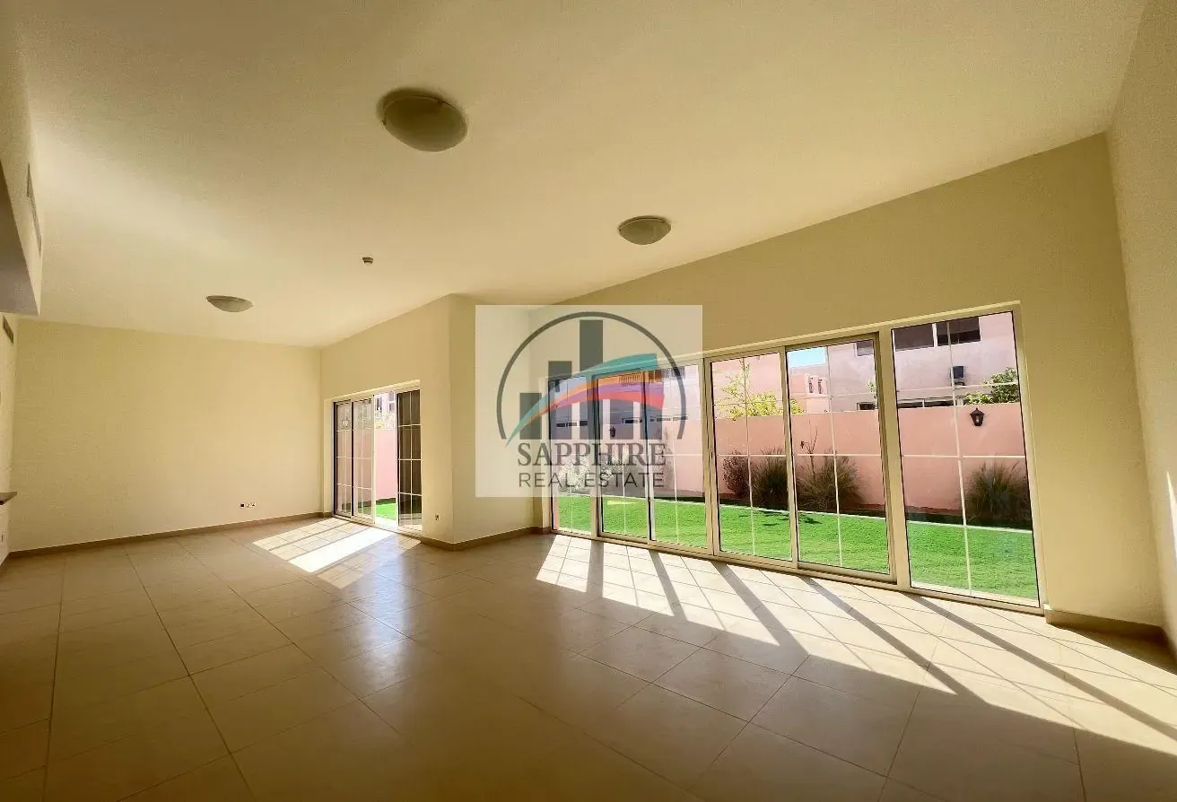 Enjoy Shopping Nearby || VOT | Multiple Villas