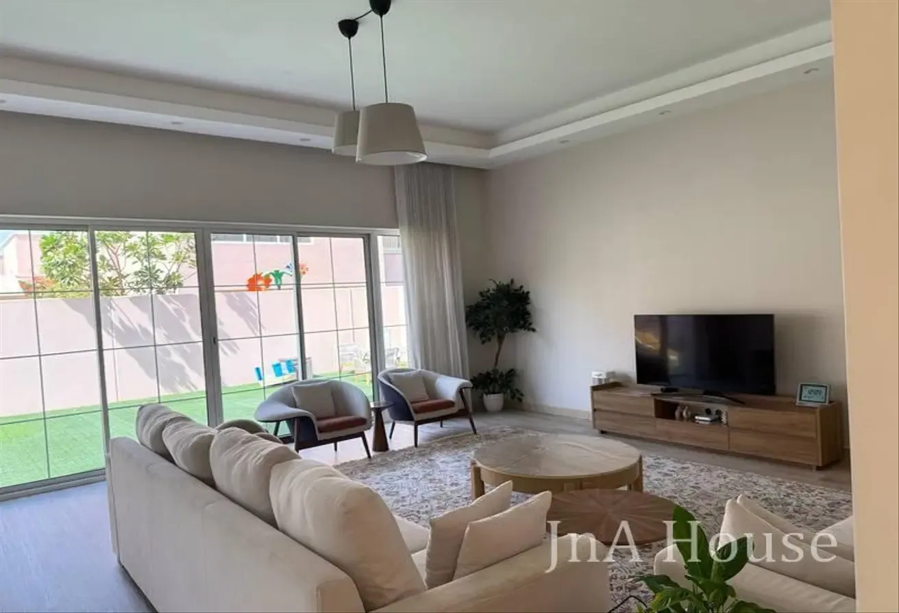 4BR+MAID ROOM I UPGRADED VILLA I FULLY FURNISHED