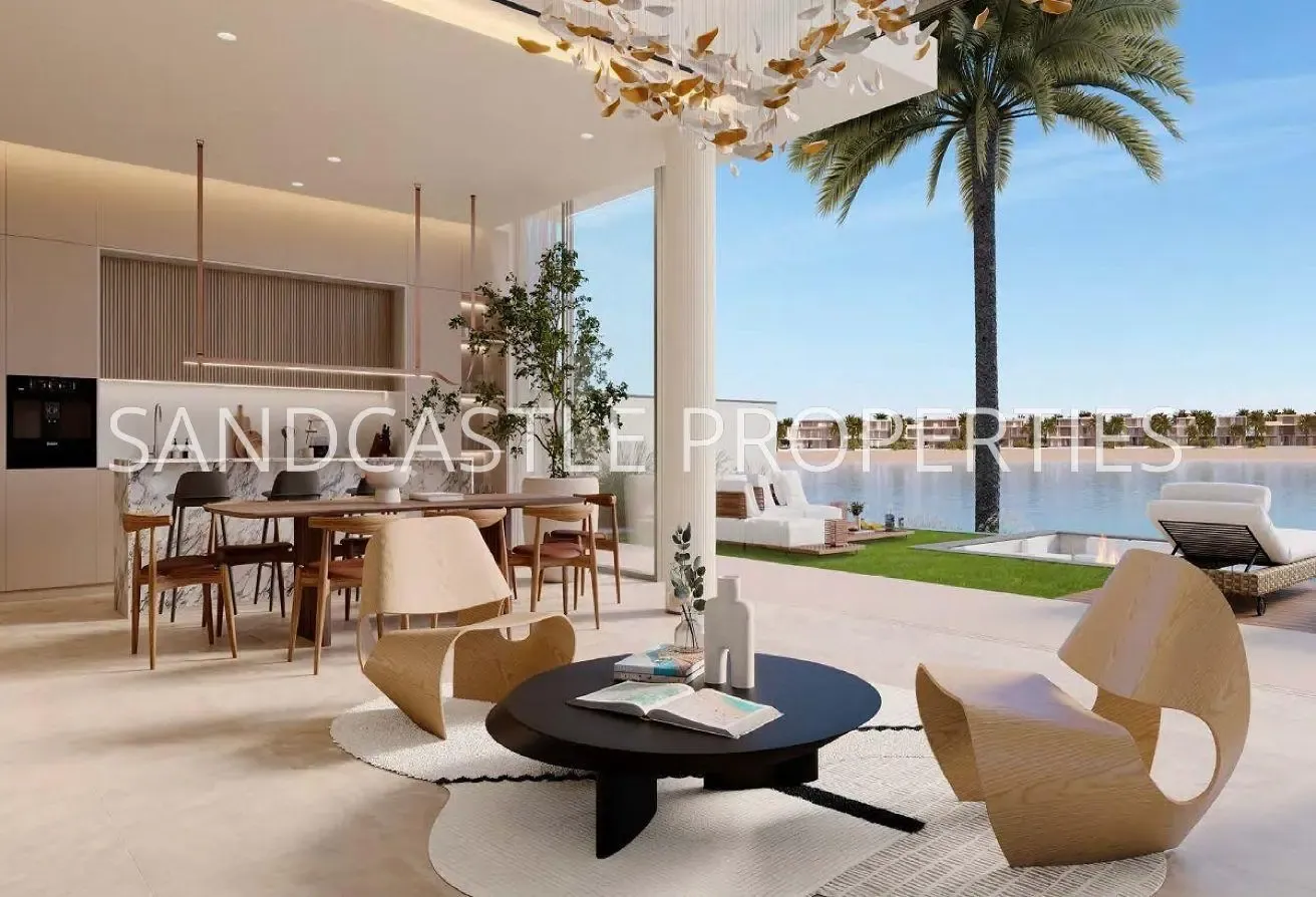 Beachfront | 5 BR Villa | Spacious Layout
