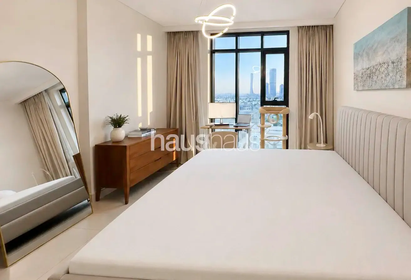 Vacant On Transfer | Upgraded | Fully Furnished