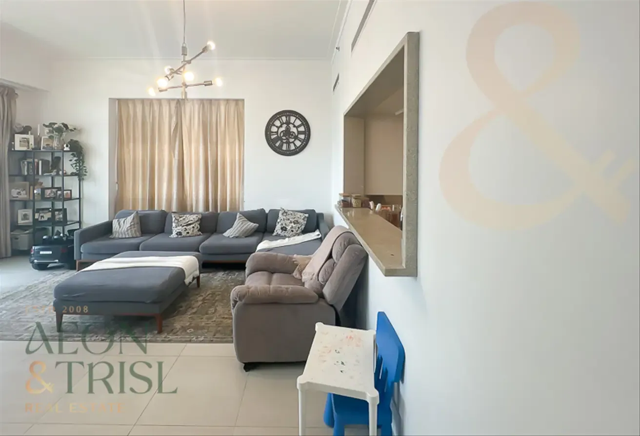 Rare 2 Bed | Spacious | Great View