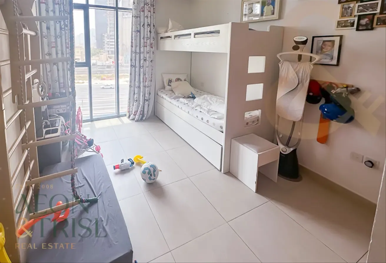 Rare 2 Bed | Spacious | Great View