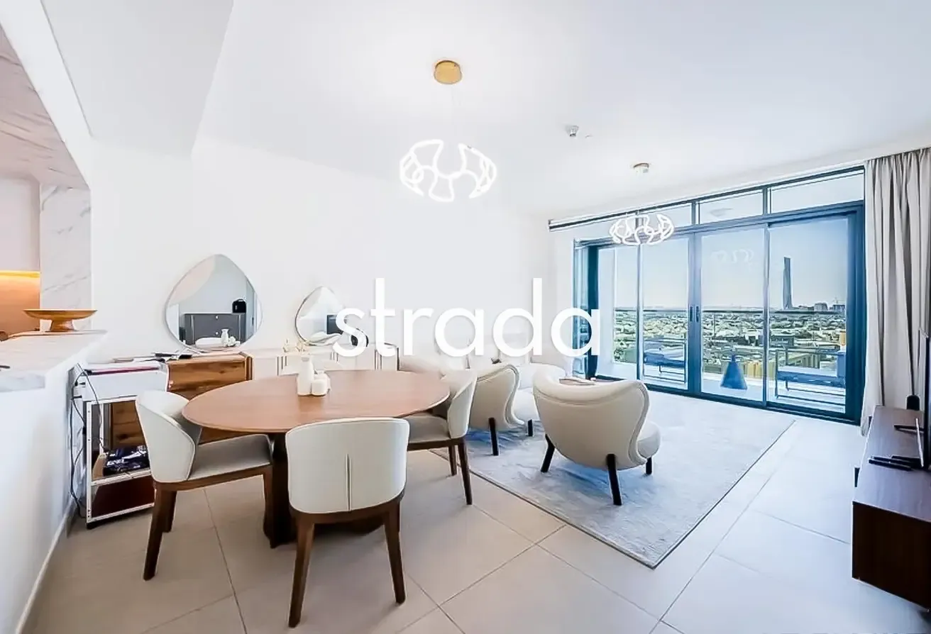 Upgraded | Furnished | High Floor
