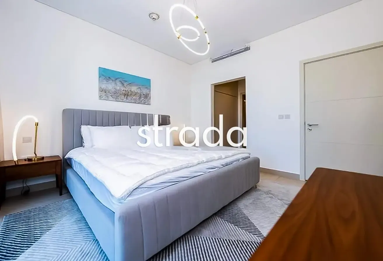 Upgraded | Furnished | High Floor