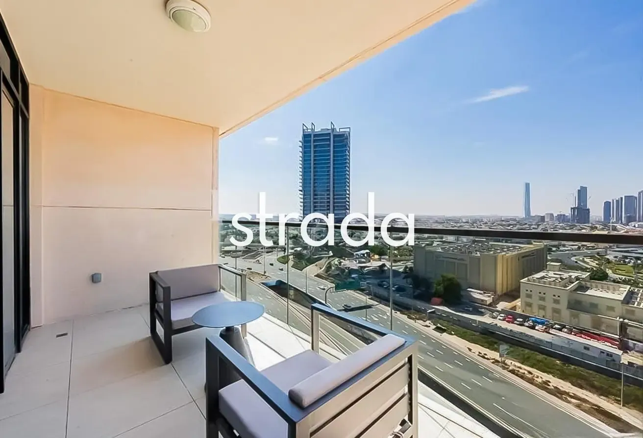 Upgraded | Furnished | High Floor