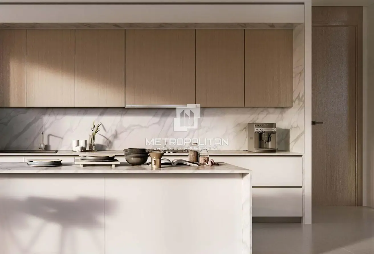 High Floor  | Corner Unit | Panoramic Lagoon View