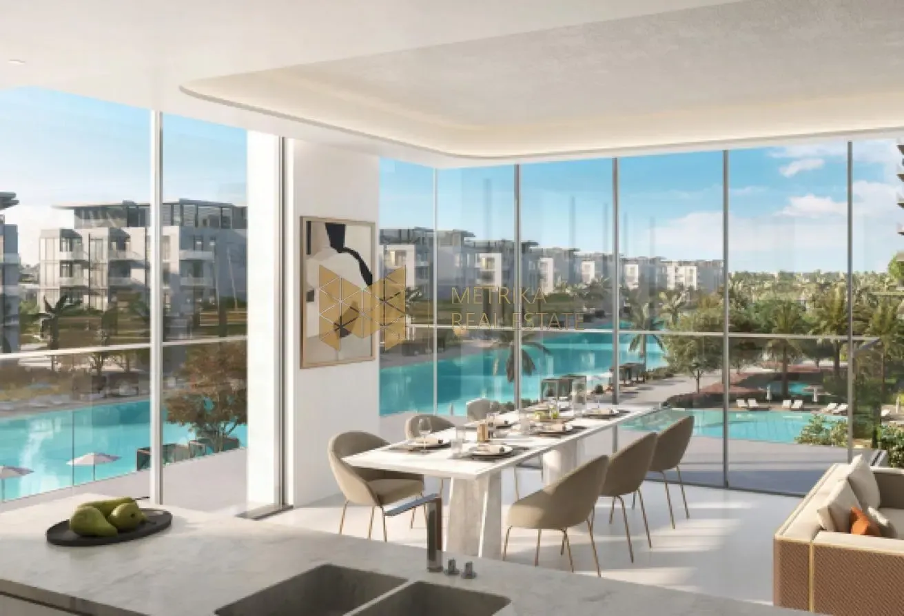 Partial lagoon view | Plus maid | Corner