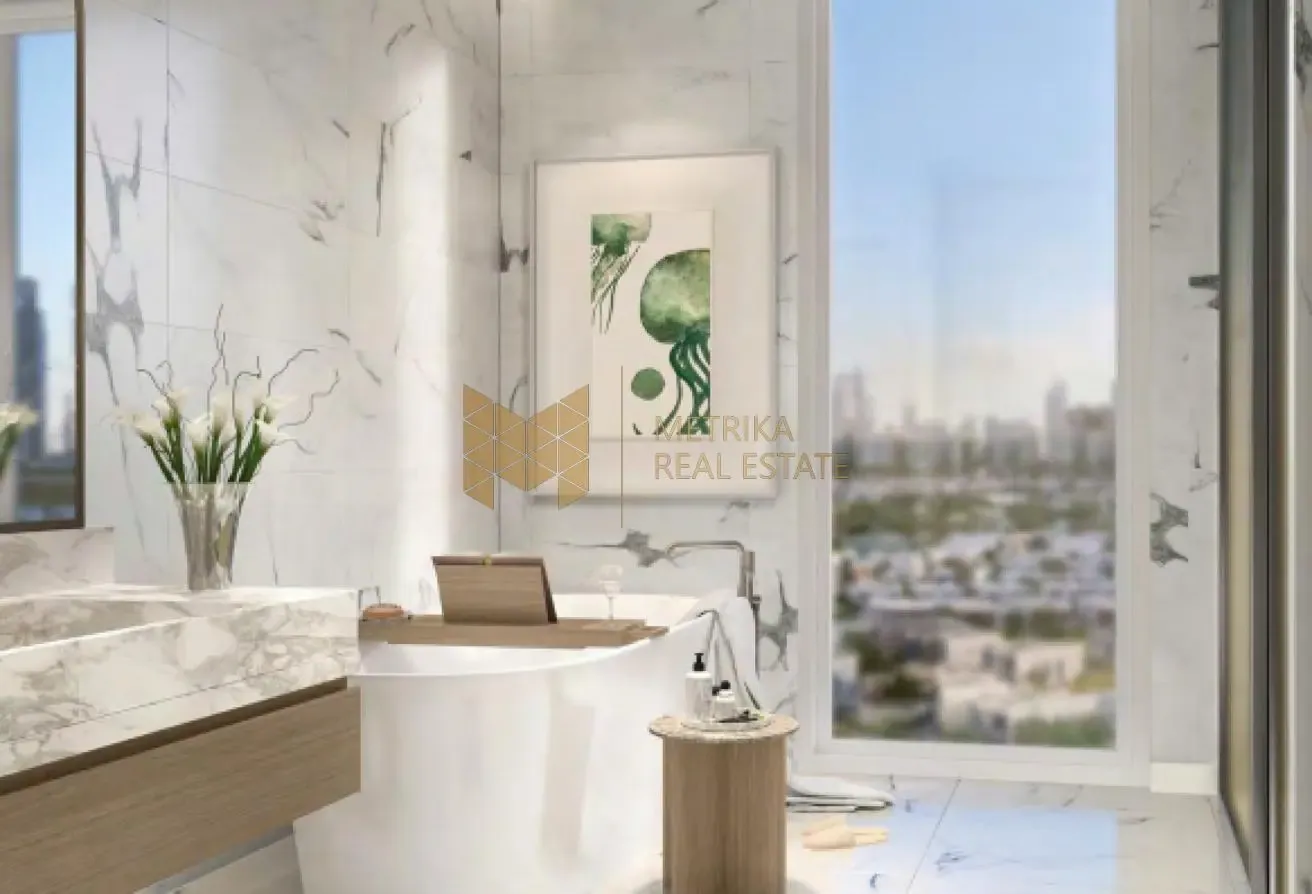 Partial lagoon view | Plus maid | Corner