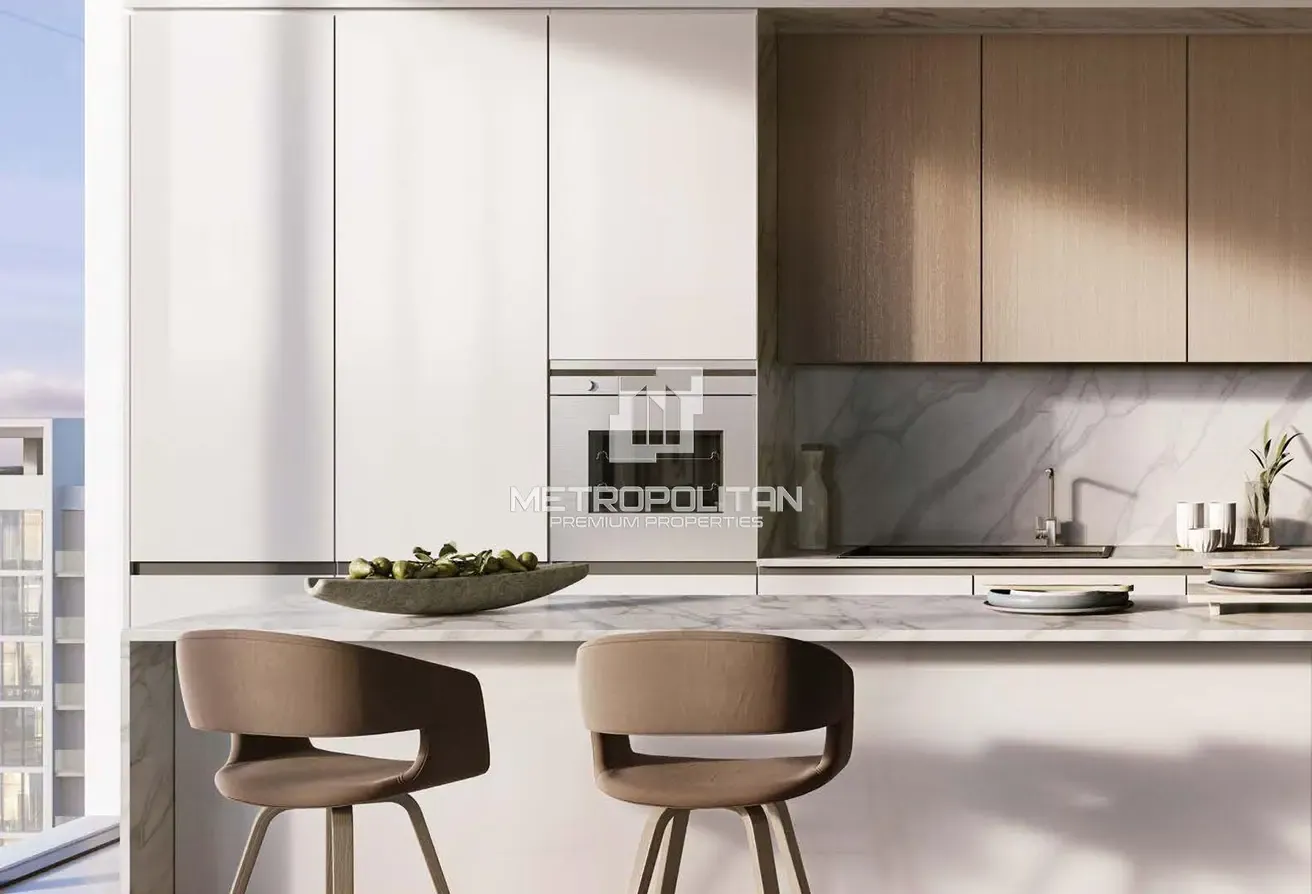 Crystal Lagoon | Community Park View| Middle Floor