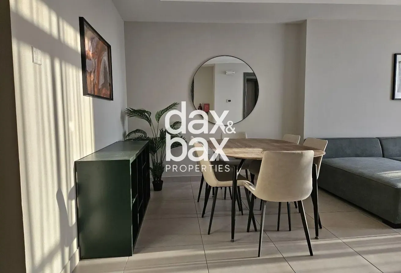 Furnished | Pool & City View | VOT