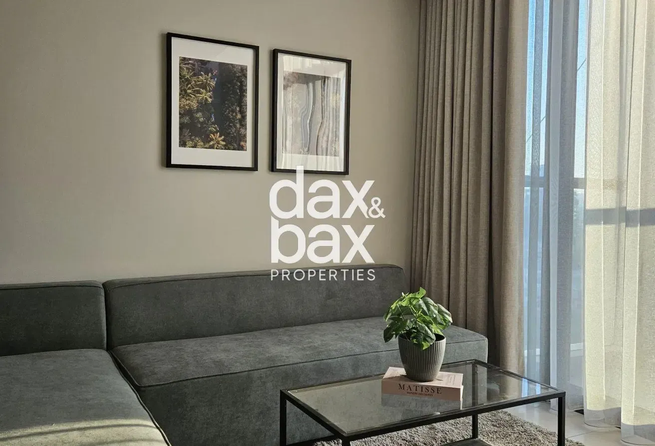 Furnished | Pool & City View | VOT