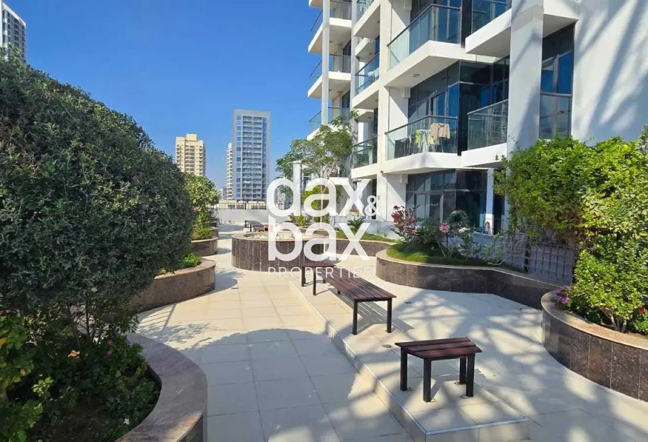 Furnished | Pool & City View | VOT