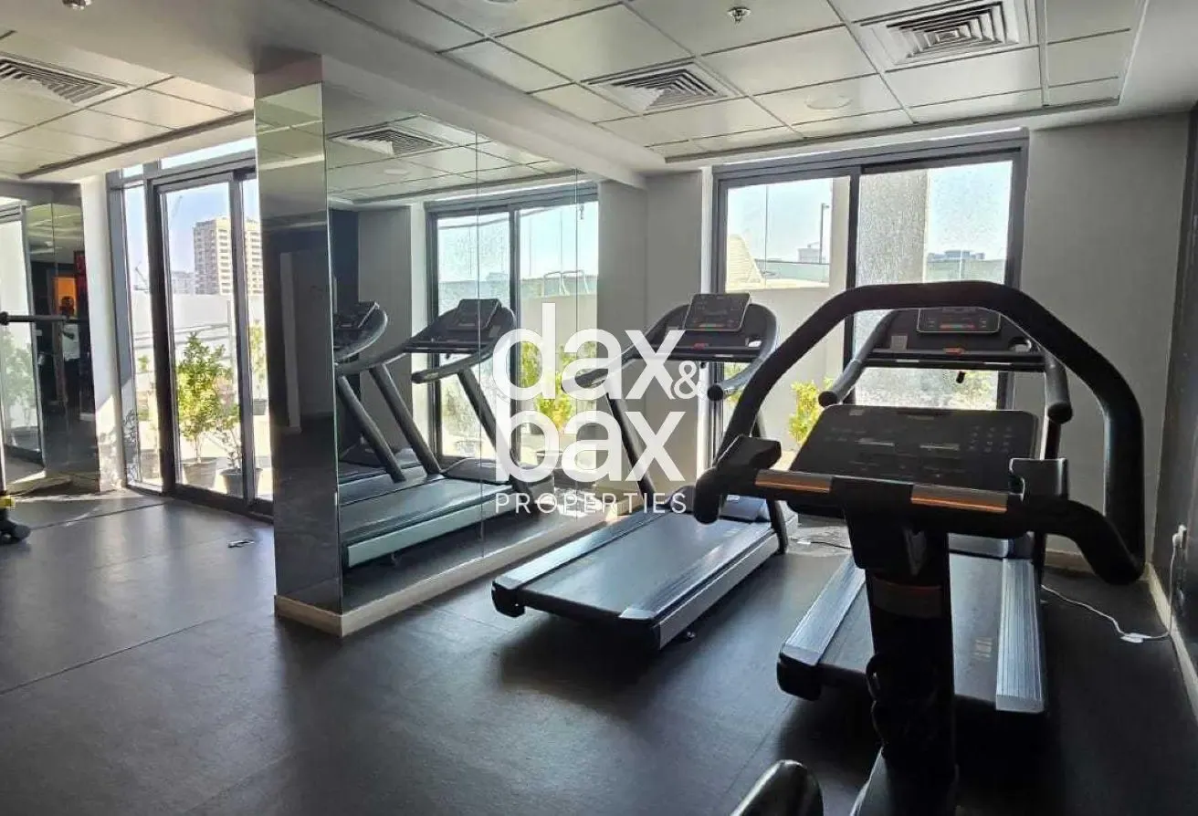 Furnished | Pool & City View | VOT