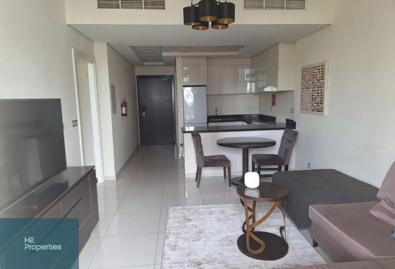 High floor I Vacant I Furnished