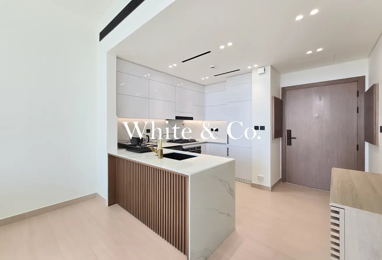 Furnished | High Floor | Handover Vacant