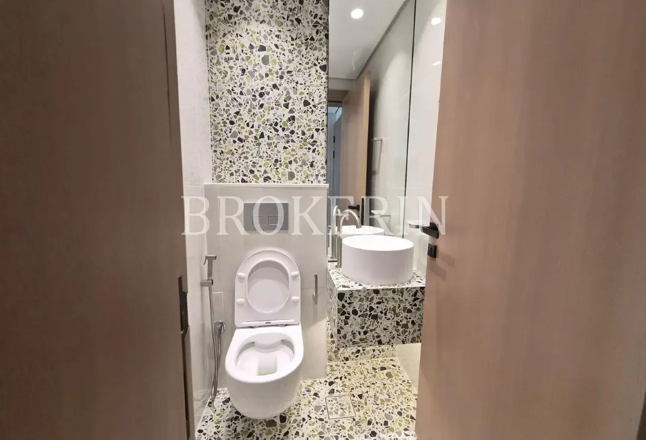 COZY & MODERN | BRAND NEW UNIT | PRIME LOCATION