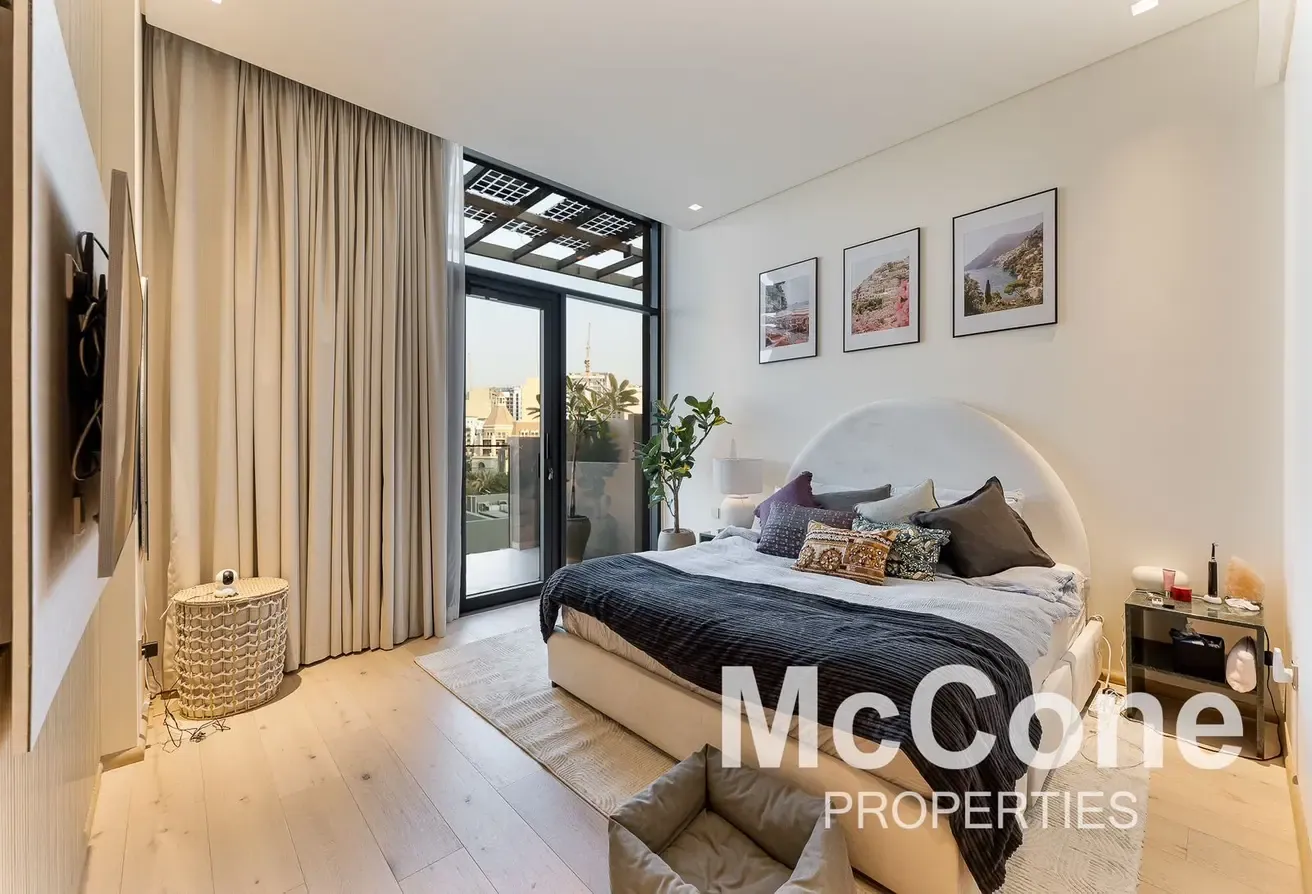 Vacant on Transfer | Spacious | Luxurious