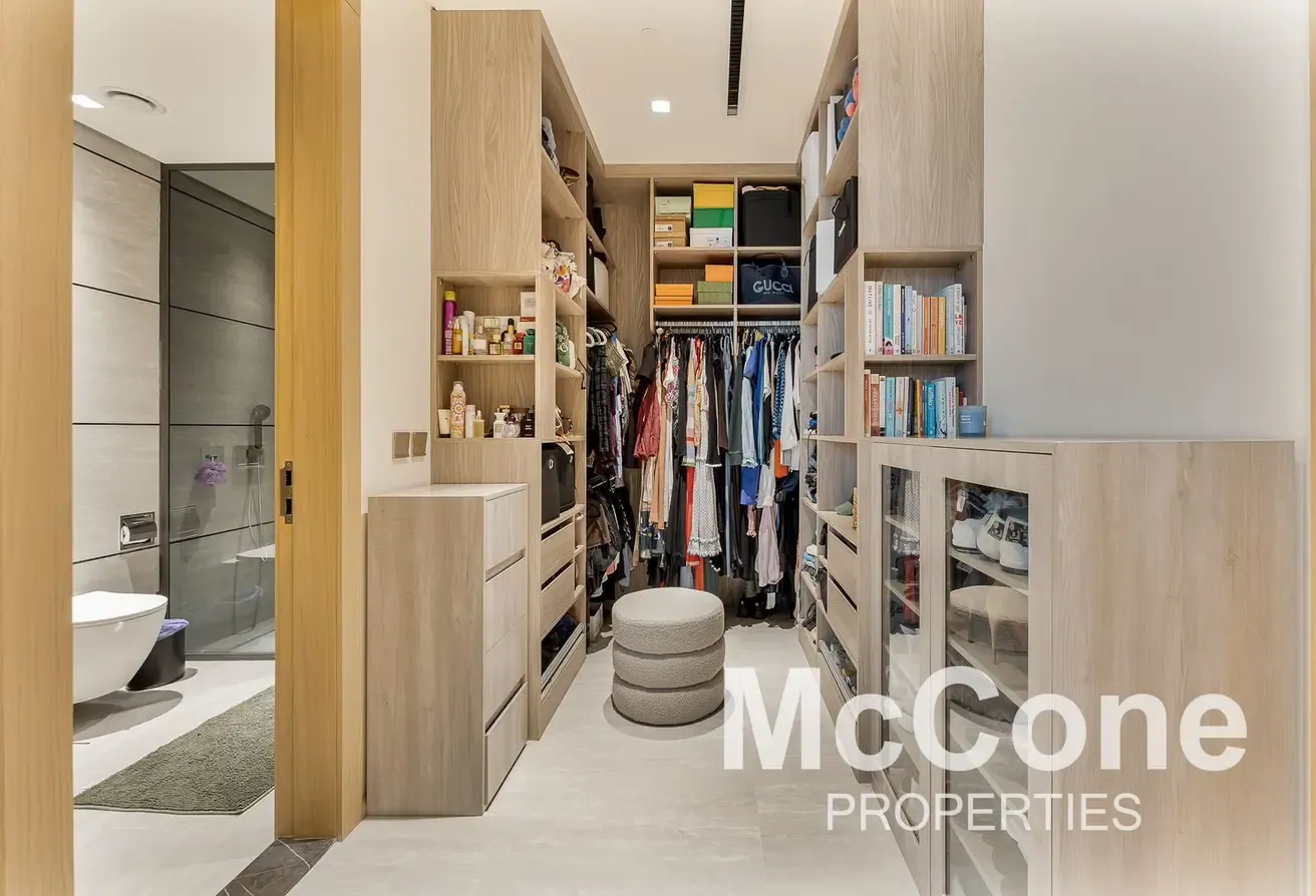 Vacant on Transfer | Spacious | Luxurious