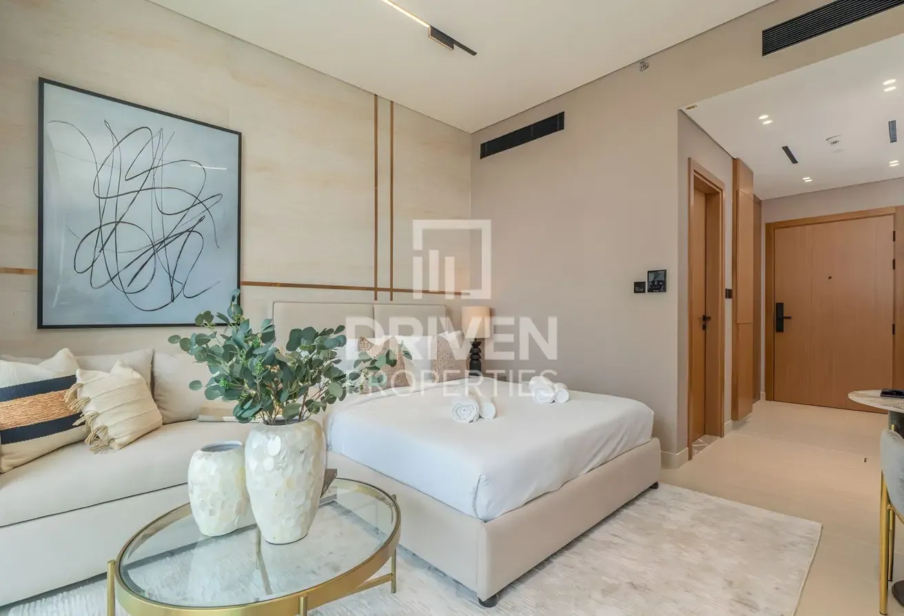 Vacant | Elegant Apartment | Prime Location