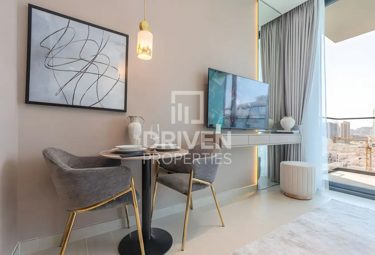 Vacant | Elegant Apartment | Prime Location