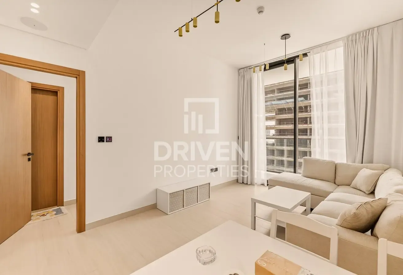 Modern | Brand New | Ready to Move in