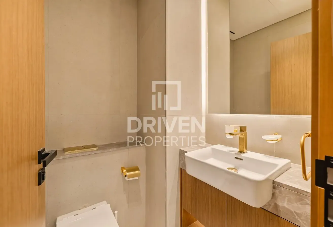 Modern | Brand New | Ready to Move in