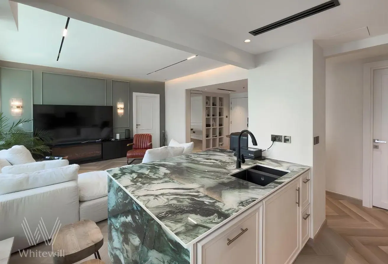 Upgraded| VOT |Furnished|High Floor|Amenities View