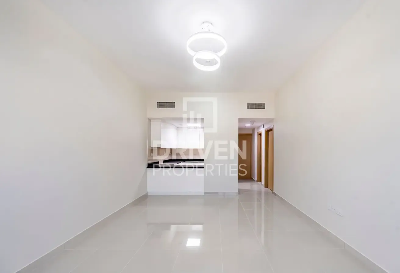 Community View | Elegant Unit | Huge Layout