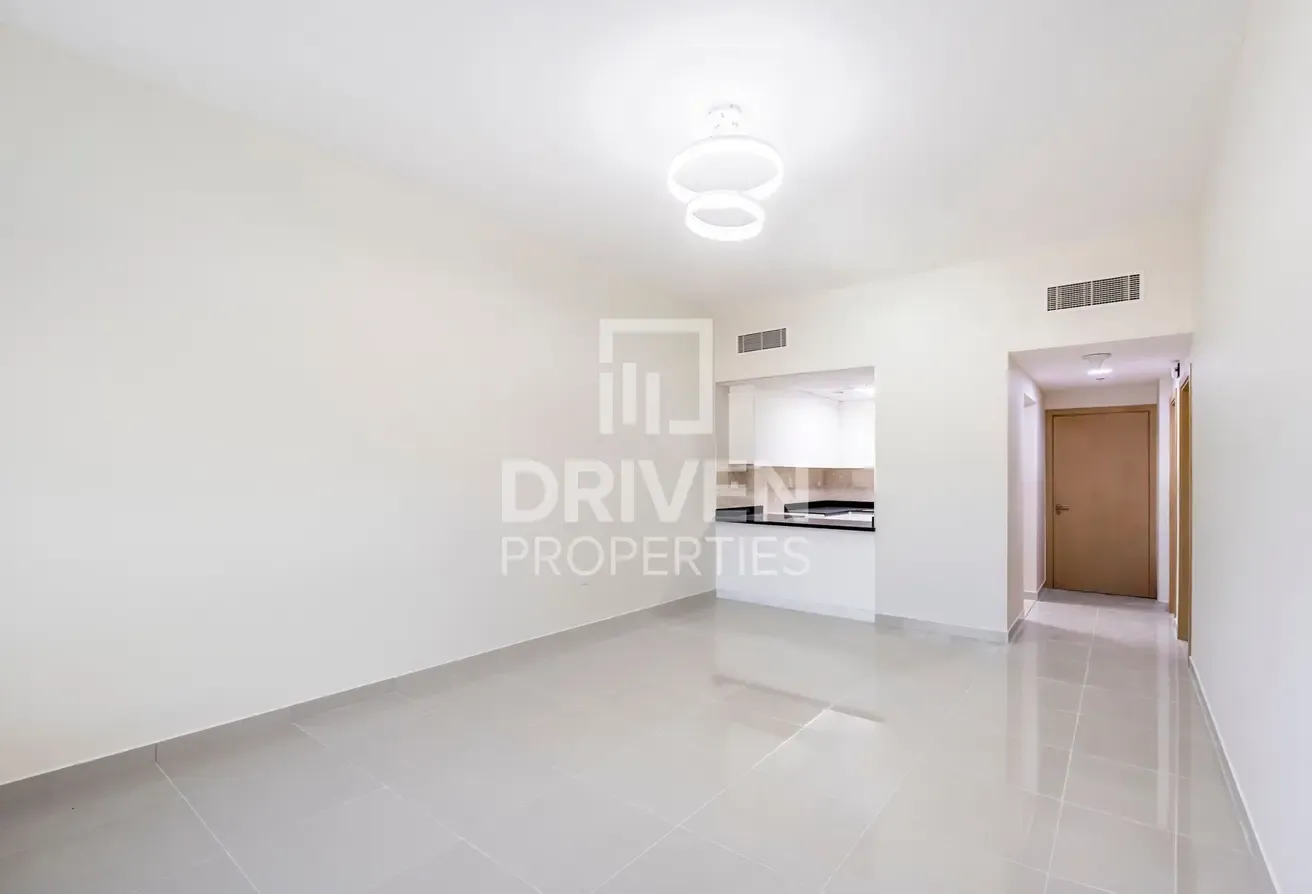Community View | Elegant Unit | Huge Layout