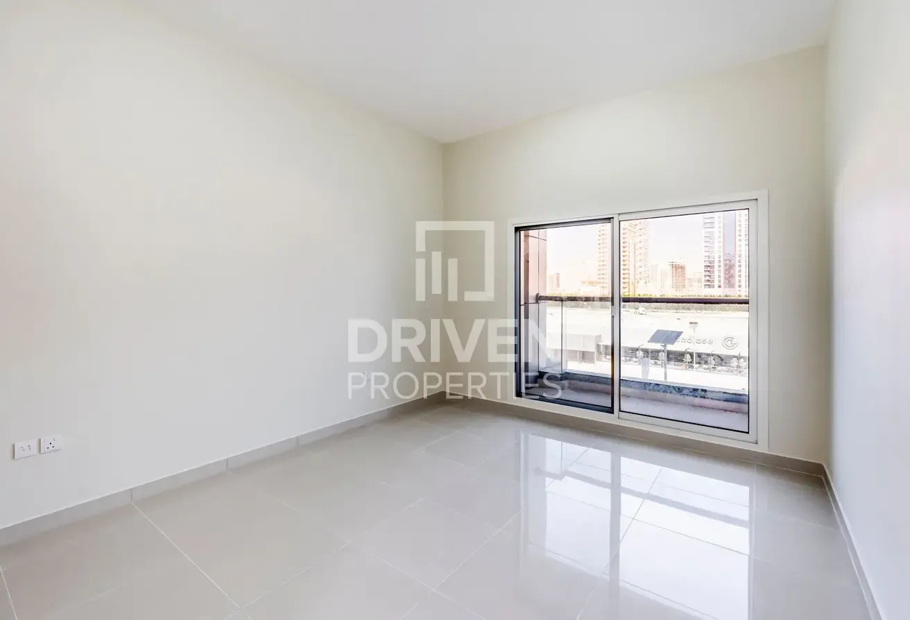 Community View | Elegant Unit | Huge Layout